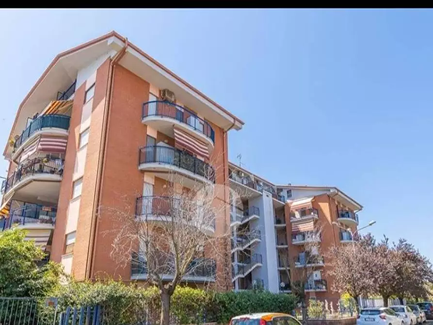 Immagine 9 di Appartamento in vendita  in Via Dell'unione a Guidonia Montecelio