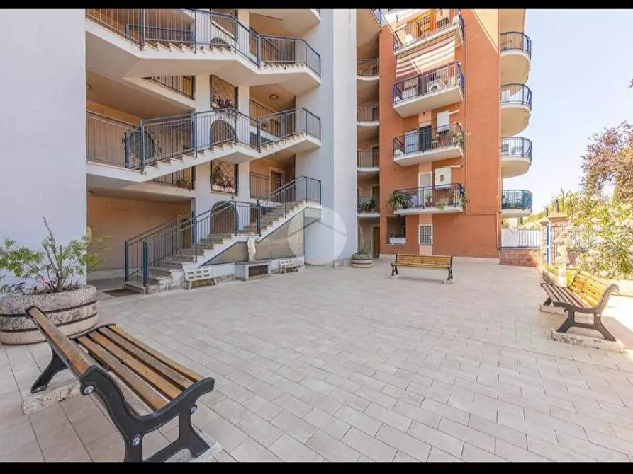 Immagine 10 di Appartamento in vendita  in Via Dell'unione a Guidonia Montecelio