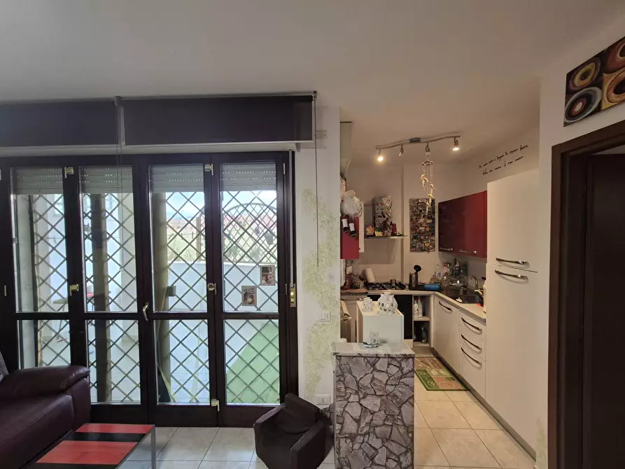 Immagine 6 di Appartamento in vendita  in Via Furnari a Roma