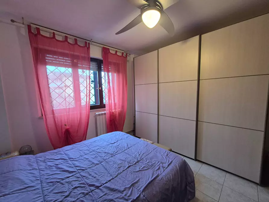 Immagine 9 di Appartamento in vendita  in Via Furnari a Roma