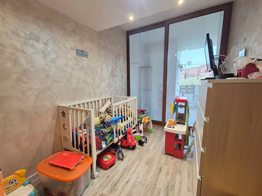 Immagine 11 di Appartamento in vendita  in Via Furnari a Roma