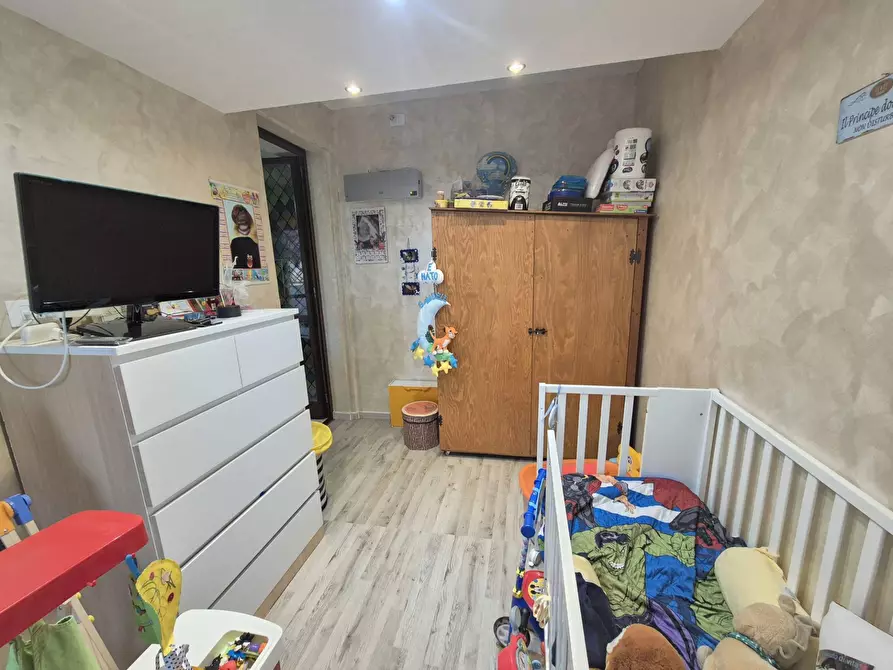 Immagine 12 di Appartamento in vendita  in Via Furnari a Roma