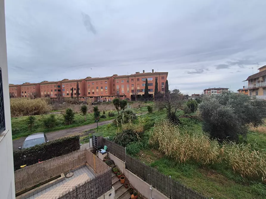 Immagine 20 di Appartamento in vendita  in Via Furnari a Roma