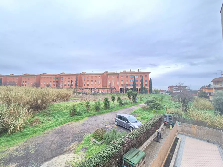 Immagine 25 di Appartamento in vendita  in Via Furnari a Roma