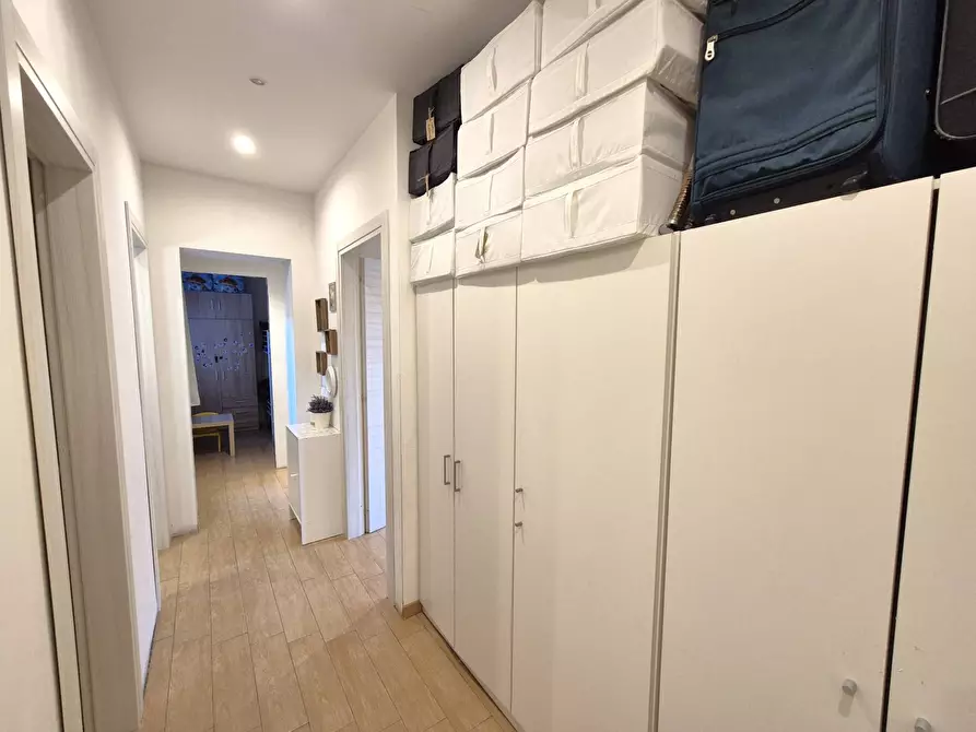 Immagine 8 di Appartamento in vendita  in Via Acquaroni a Roma