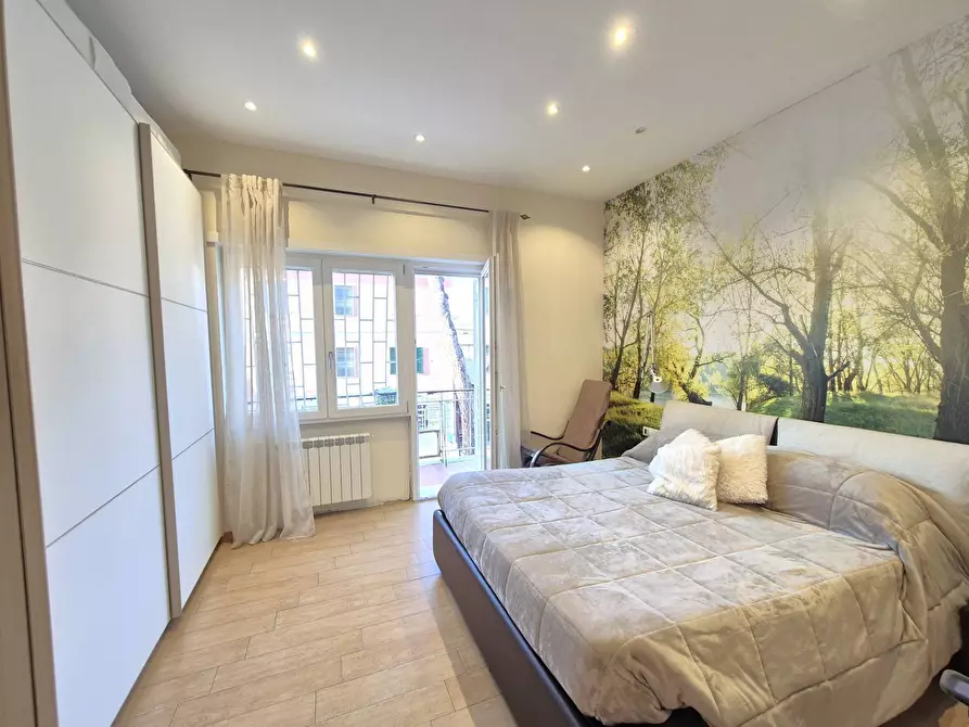 Immagine 13 di Appartamento in vendita  in Via Acquaroni a Roma