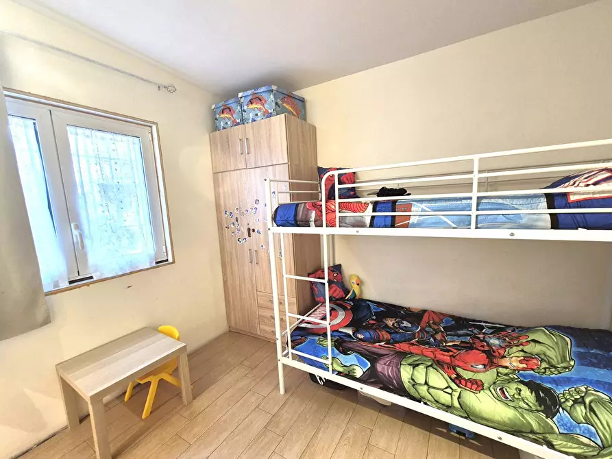 Immagine 18 di Appartamento in vendita  in Via Acquaroni a Roma