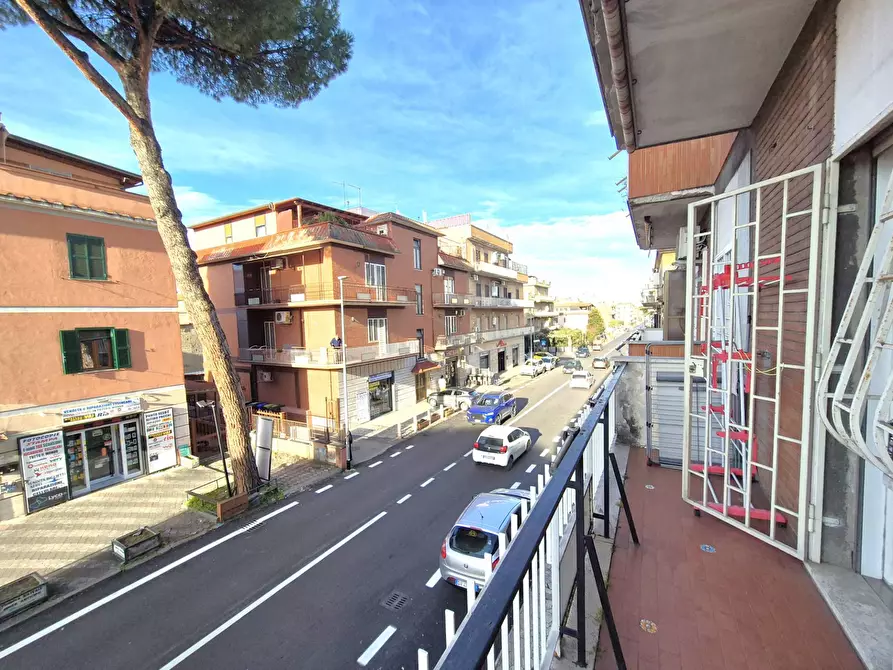 Immagine 22 di Appartamento in vendita  in Via Acquaroni a Roma