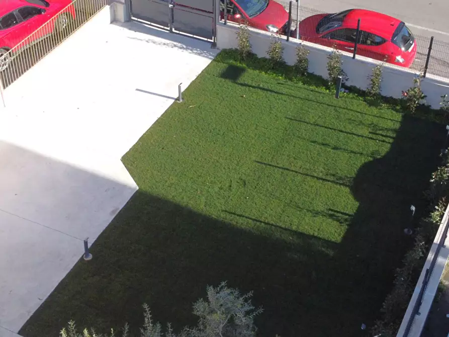 Immagine 15 di Appartamento in vendita  in Via Randazzo a Roma