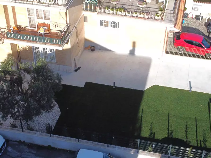 Immagine 17 di Appartamento in vendita  in Via Randazzo a Roma