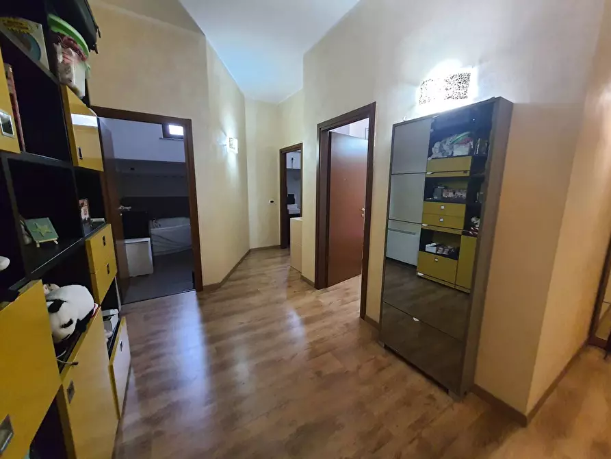 Immagine 17 di Appartamento in vendita  in Via Scillato a Roma