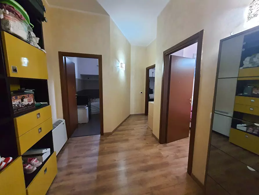 Immagine 22 di Appartamento in vendita  in Via Scillato a Roma