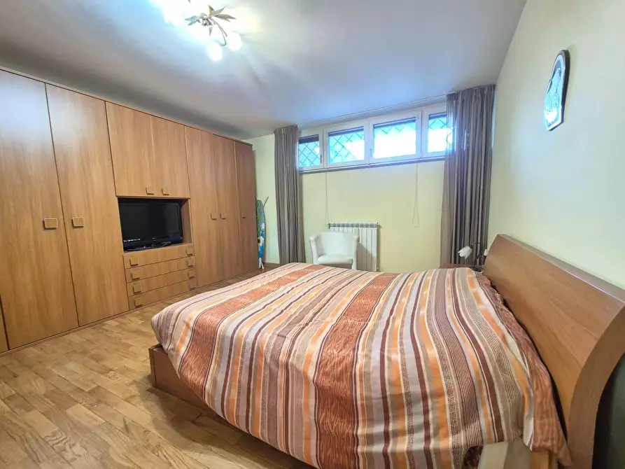 Immagine 19 di Appartamento in vendita  in Via Guglielmo cappa a Roma