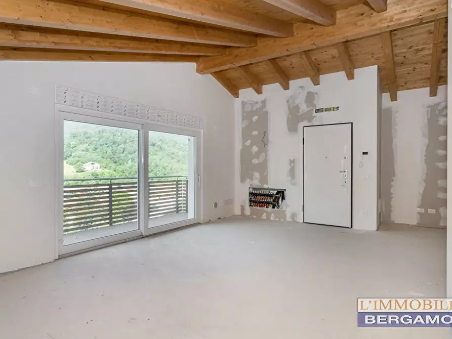 Immagine 5 di Appartamento in vendita  in via Rossini a Sant'omobono Terme