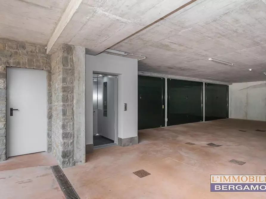 Immagine 4 di Appartamento in vendita  in via Rossini a Sant'omobono Terme