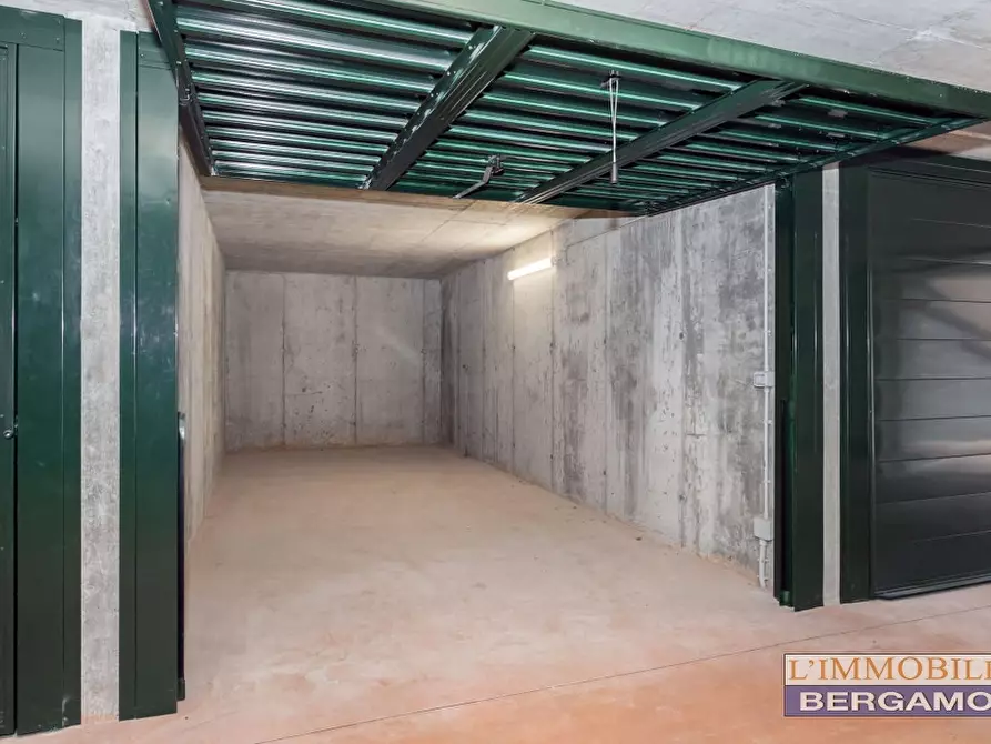 Immagine 19 di Appartamento in vendita  in via Rossini a Sant'omobono Terme