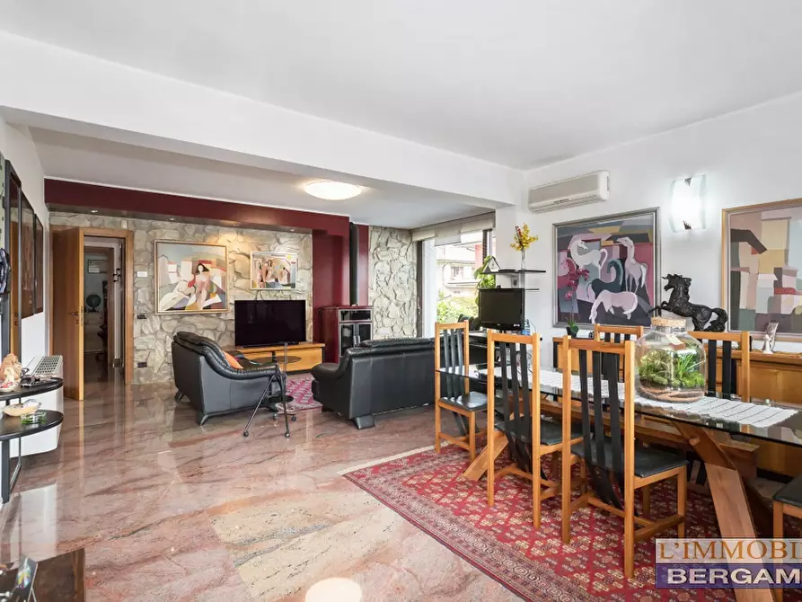 Immagine 6 di Villa in vendita  in via E. Mattei a Villa Di Serio