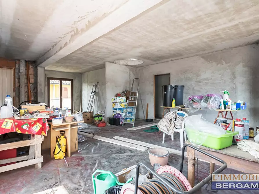 Immagine 15 di Villa in vendita  in via E. Mattei a Villa Di Serio