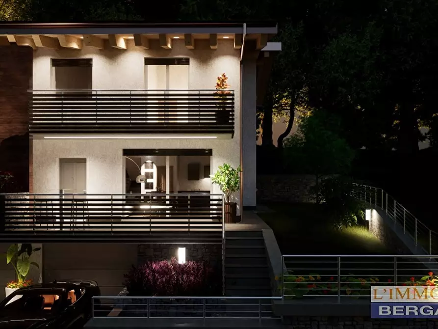 Immagine 10 di Villa in vendita  in Via Rossini a Sant'omobono Terme