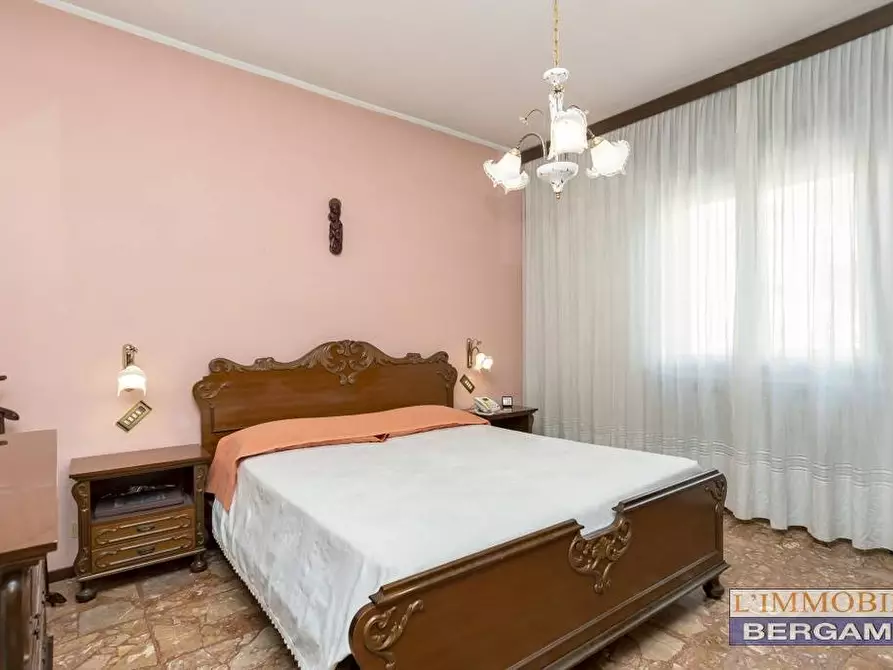 Immagine 11 di Appartamento in vendita  in via Forlanini a Ponte San Pietro