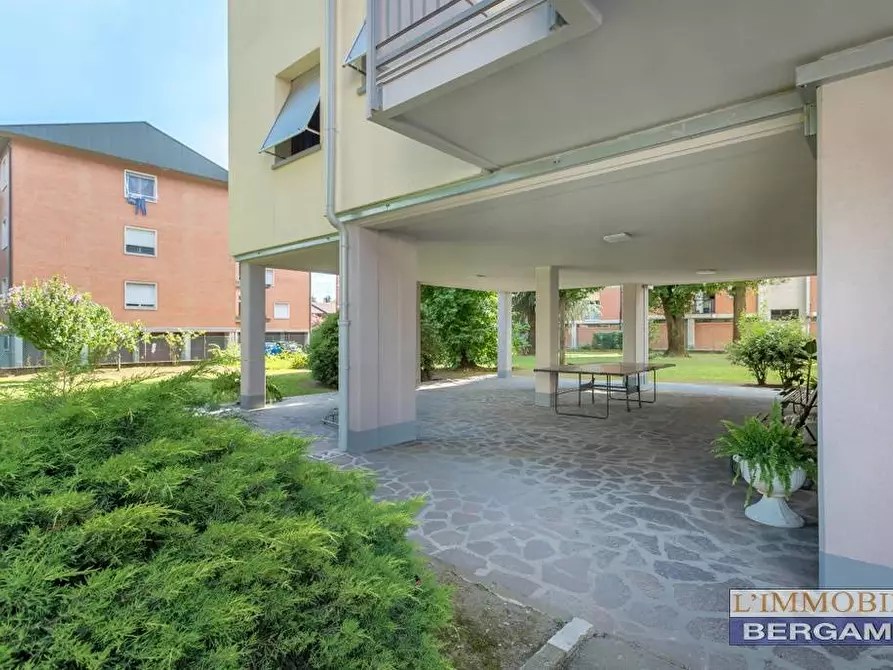 Immagine 19 di Appartamento in vendita  in via Forlanini a Ponte San Pietro