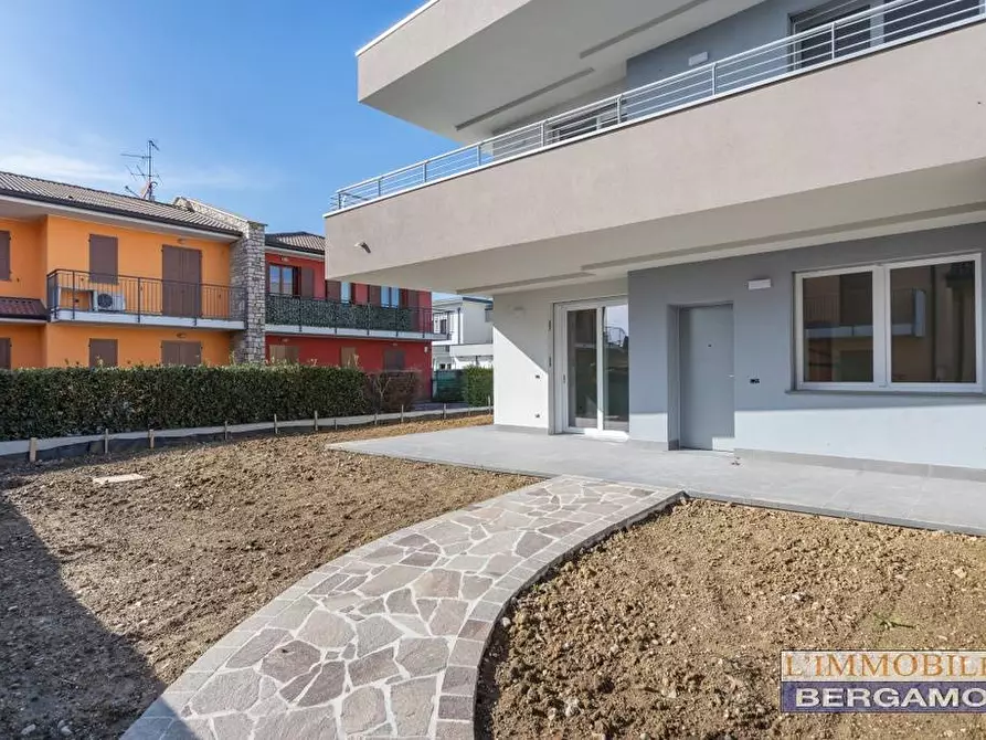 Immagine 2 di Appartamento in vendita  a Calcinate