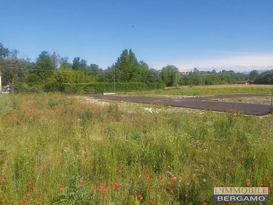 Immagine 10 di Appartamento in vendita  in via Rossini a Boltiere