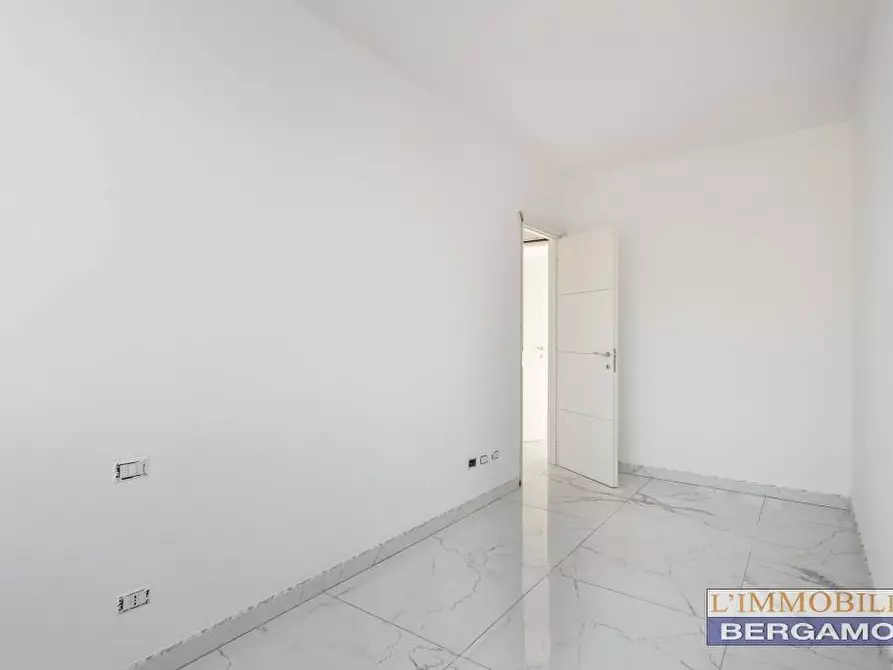 Immagine 20 di Villa in vendita  a Brembate