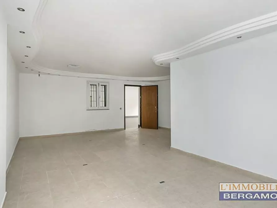 Immagine 29 di Villa in vendita  a Brembate