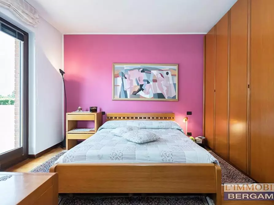 Immagine 18 di Villa in vendita  a Villa Di Serio