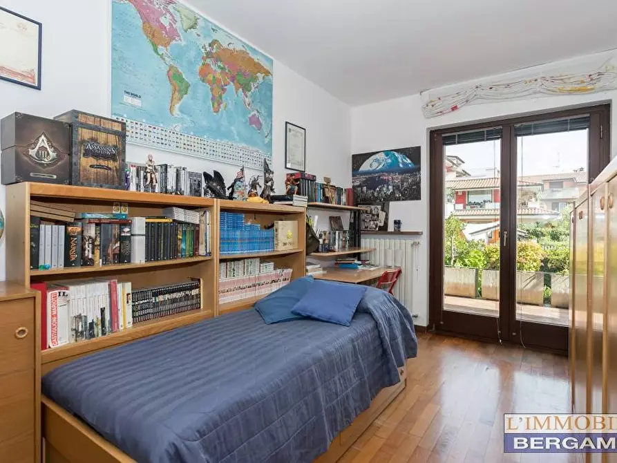 Immagine 22 di Villa in vendita  a Villa Di Serio