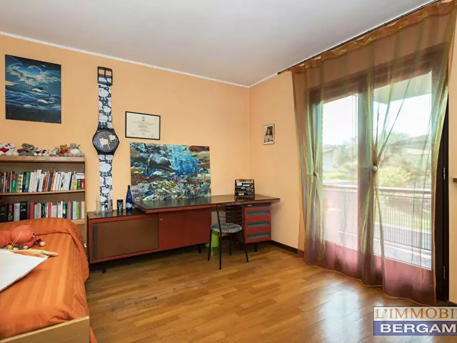 Immagine 23 di Villa in vendita  a Villa Di Serio
