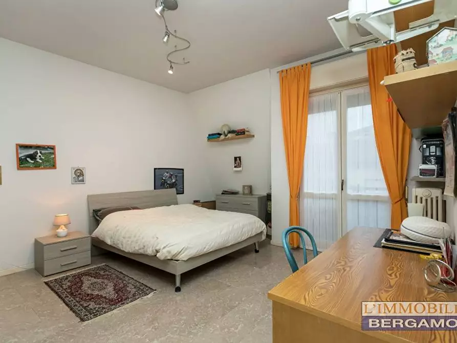 Immagine 25 di Appartamento in vendita  in via Lapacano a Bergamo