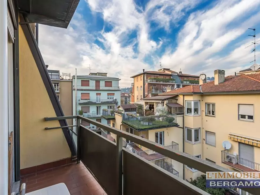 Immagine 27 di Appartamento in vendita  in via Lapacano a Bergamo
