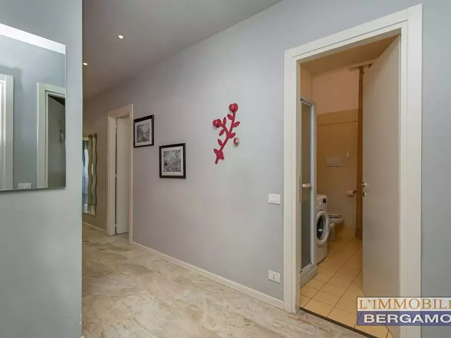 Immagine 28 di Appartamento in vendita  in via Lapacano a Bergamo