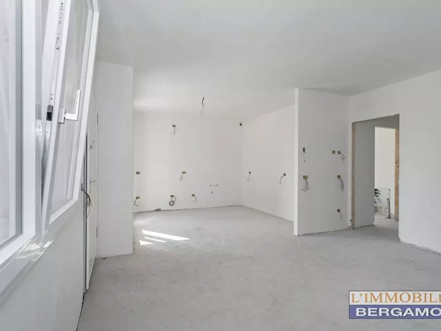 Immagine 5 di Appartamento in vendita  in via Paderno a Seriate