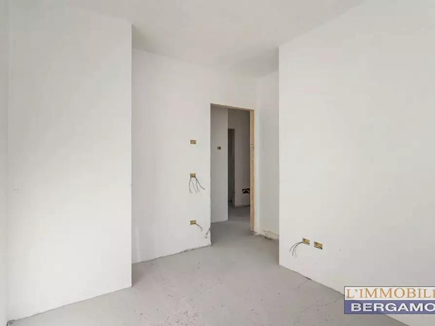 Immagine 13 di Appartamento in vendita  in via Paderno a Seriate
