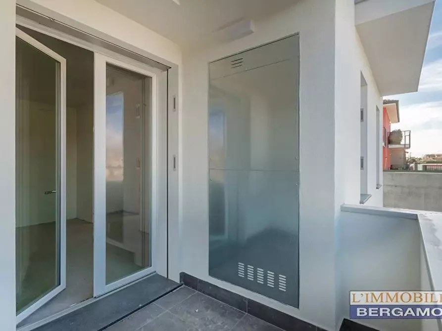 Immagine 23 di Appartamento in vendita  in via Paderno a Seriate