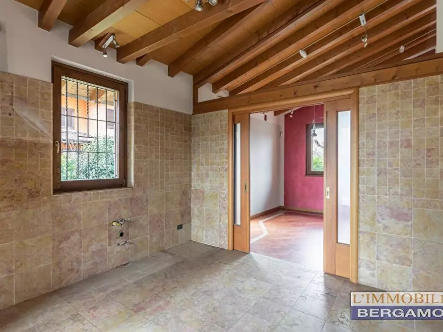 Immagine 8 di Villa in vendita  in via Falcone a Calcinate