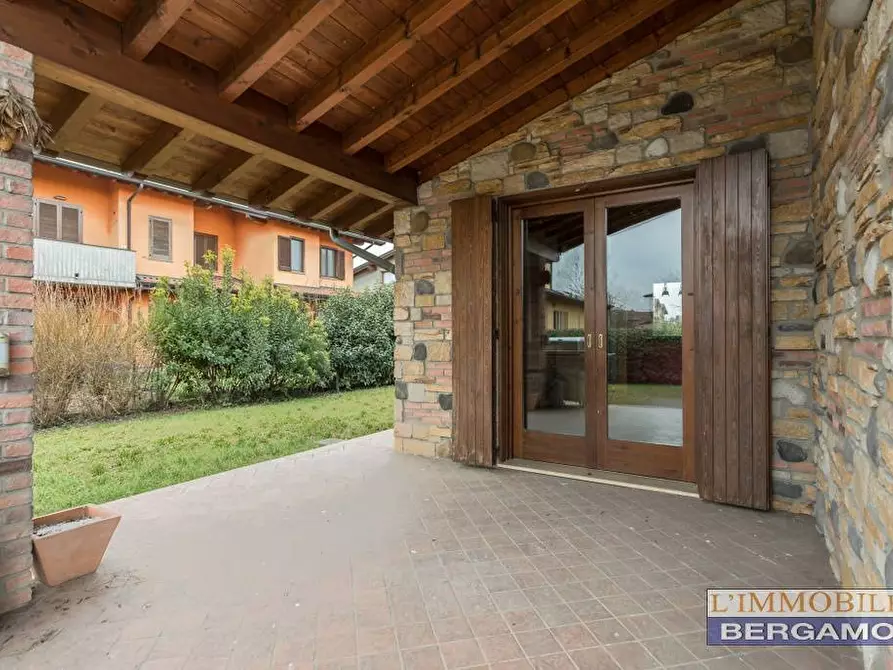 Immagine 10 di Villa in vendita  in via Falcone a Calcinate