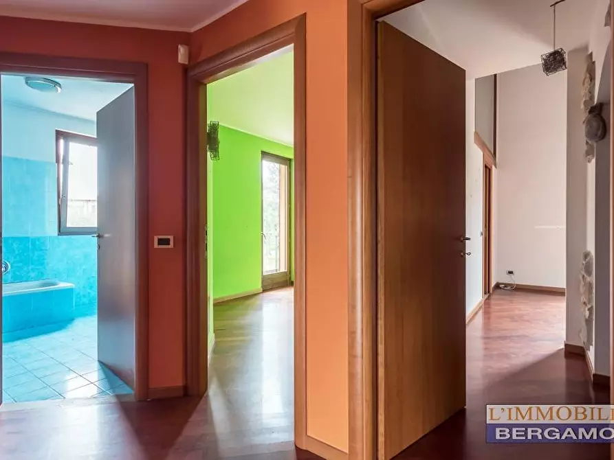 Immagine 16 di Villa in vendita  in via Falcone a Calcinate