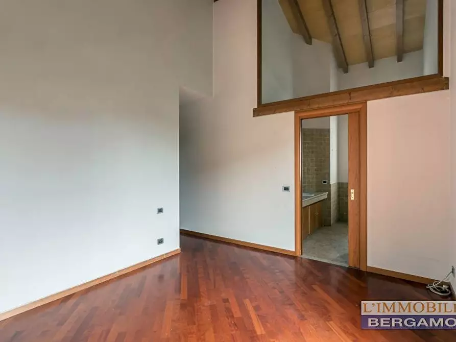 Immagine 20 di Villa in vendita  in via Falcone a Calcinate