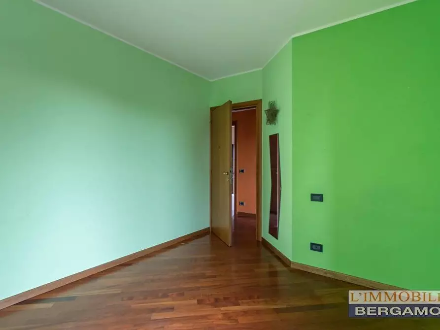 Immagine 23 di Villa in vendita  in via Falcone a Calcinate