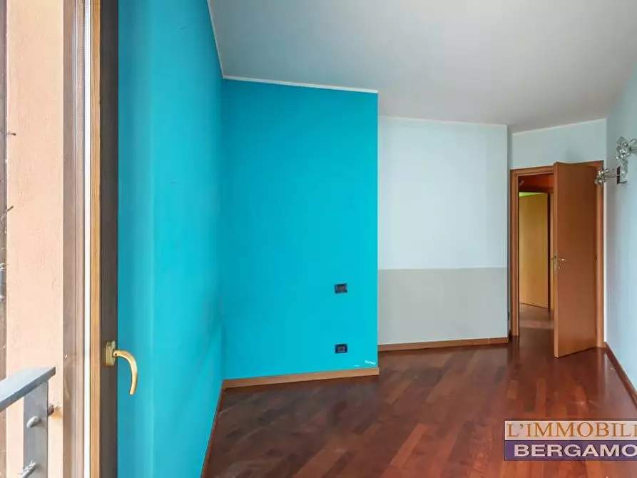 Immagine 26 di Villa in vendita  in via Falcone a Calcinate