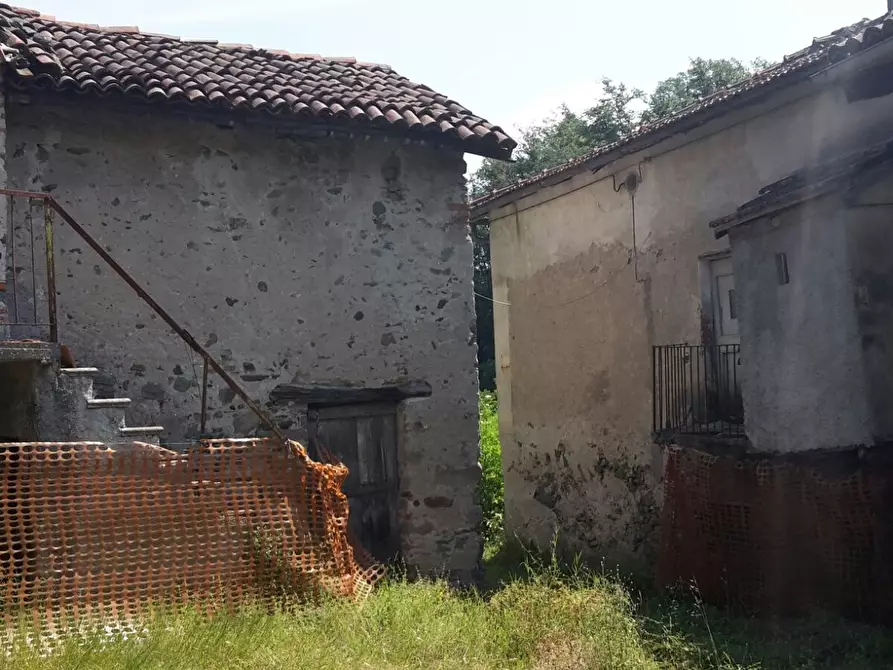 Immagine 1 di Rustico / casale in vendita  a Piana Crixia