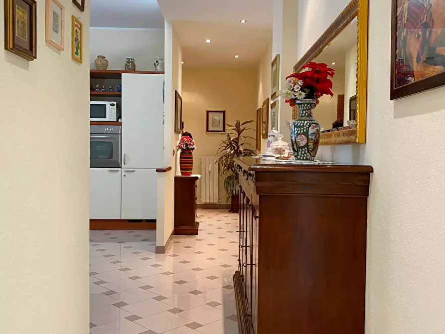 Immagine 9 di Appartamento in vendita  a Savona