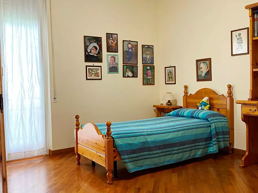 Immagine 13 di Appartamento in vendita  a Savona