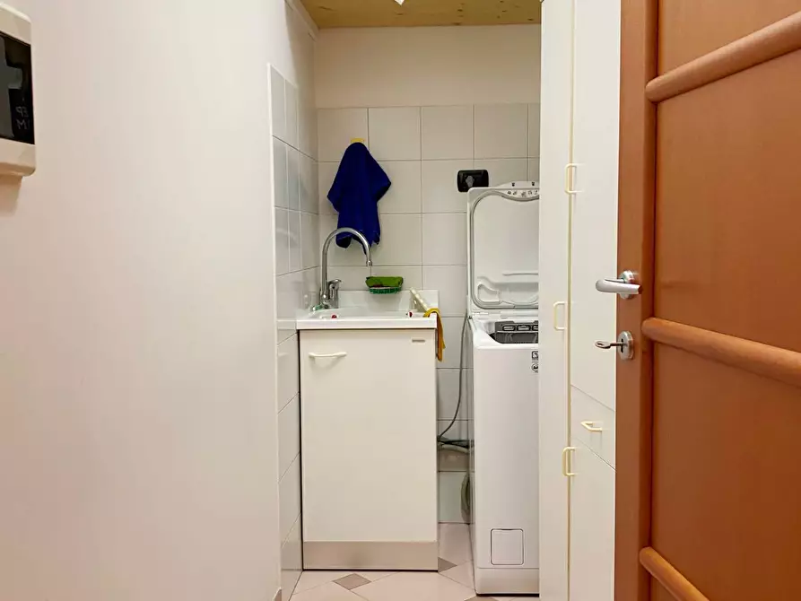 Immagine 19 di Appartamento in vendita  a Savona