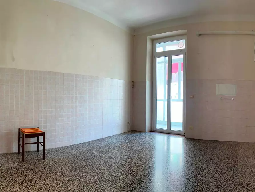 Immagine 2 di Appartamento in vendita  a Savona