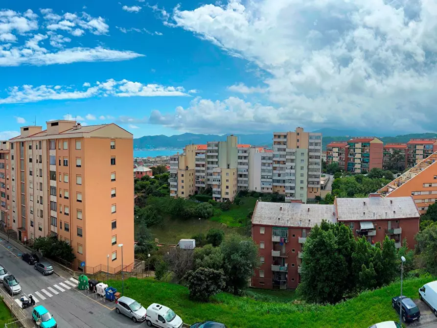 Immagine 2 di Appartamento in vendita  a Savona